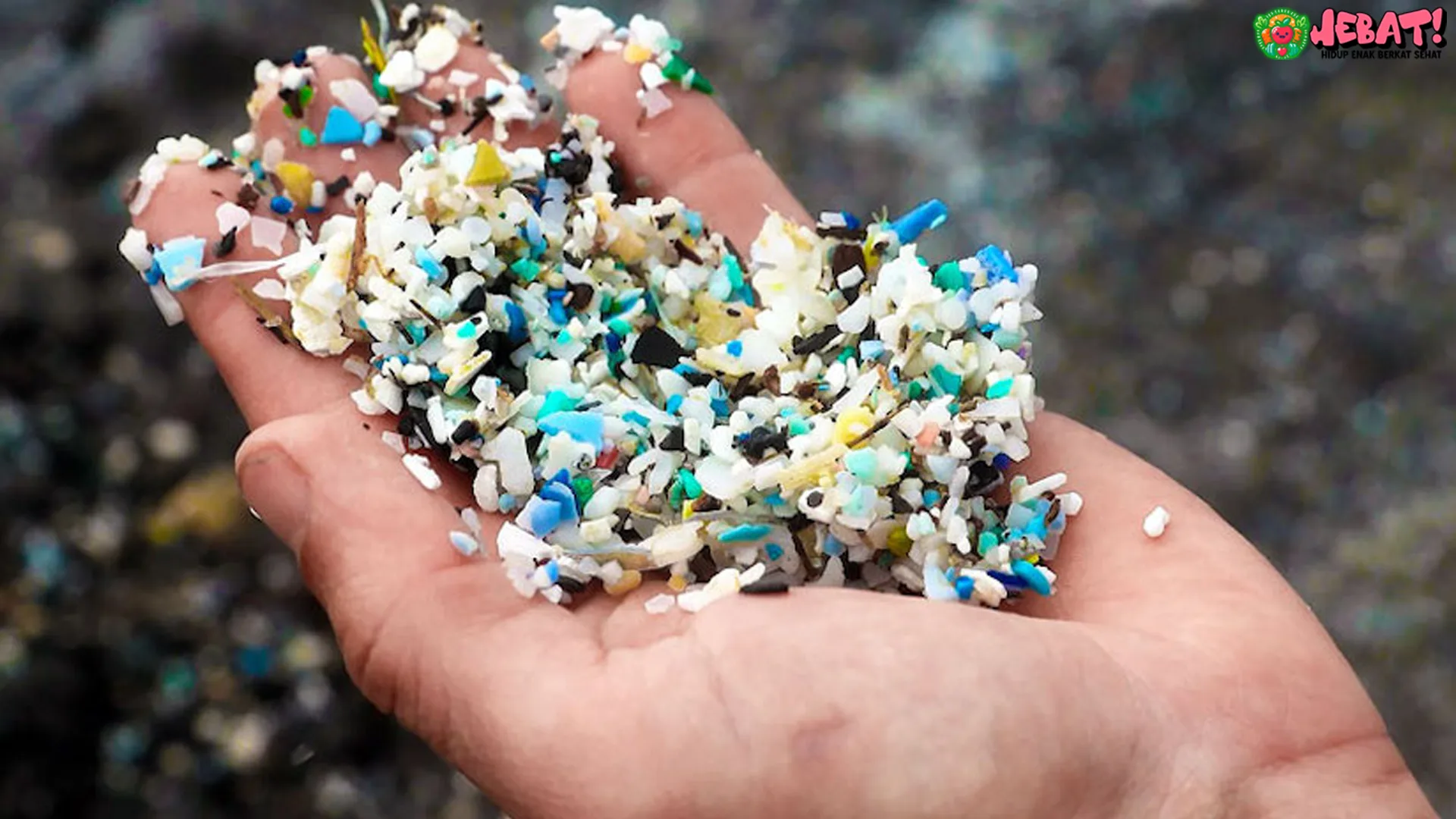 Mikroplastik dan 5 Risiko Kesehatan Kulit yang Perlu Diwaspadai