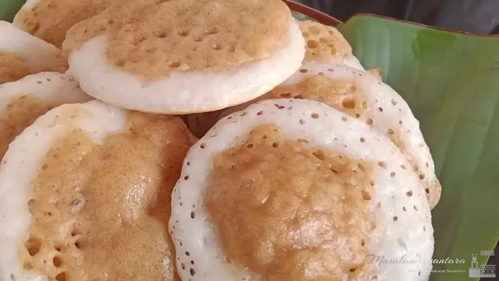 Air Kelapa dan 5 Rahasia Manfaatnya Kalau Minum di Waktu Ini