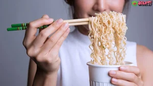 Suka Mi Instan Setengah Matang? 5 Reaksi Tubuh Ini Harus Diwaspadai
